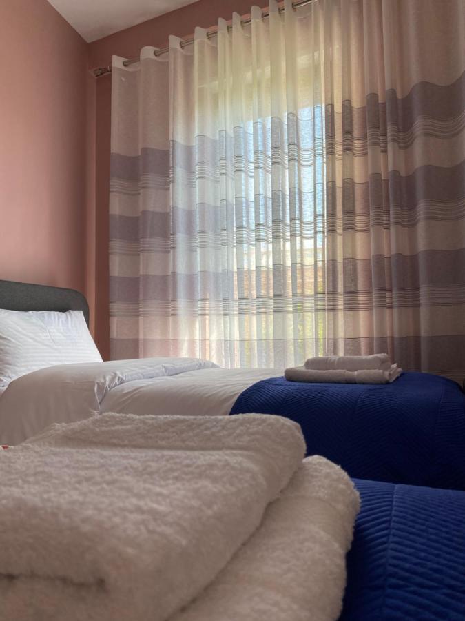 Alma Rose Apartment Корча Екстер'єр фото